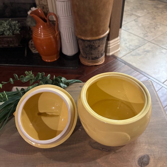 Penny, A Rare Ceramic Chicken/Hen Cookie Jar Canister w/Lid. - Picture 3 of 5